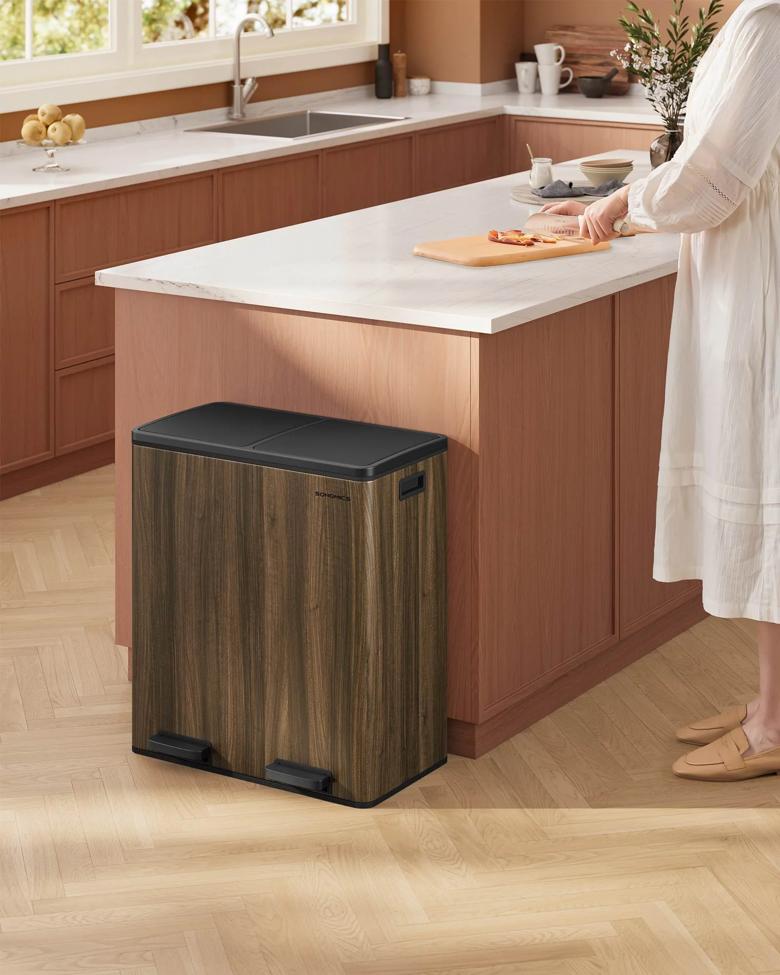 Dual compartment kitchen trash can with airtight hinged lids - Image 7